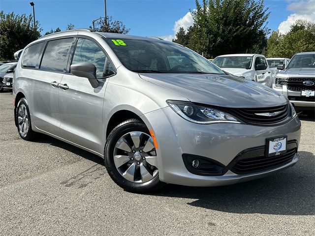 2018 Chrysler Pacifica Hybrid Touring L