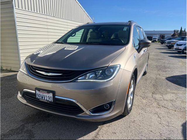 2018 Chrysler Pacifica Hybrid Touring L