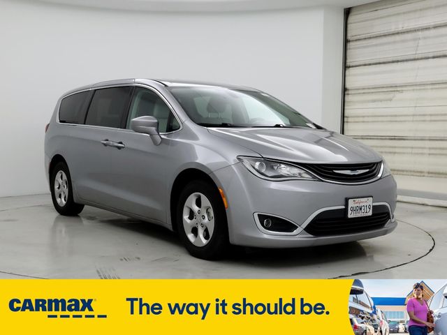 2018 Chrysler Pacifica Hybrid Touring L Plus