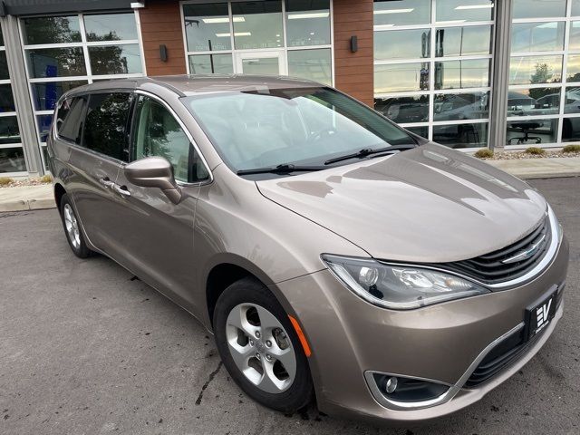 2018 Chrysler Pacifica Hybrid Touring L Plus