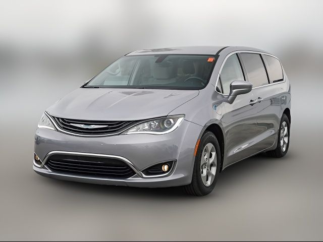 2018 Chrysler Pacifica Hybrid Touring L Plus