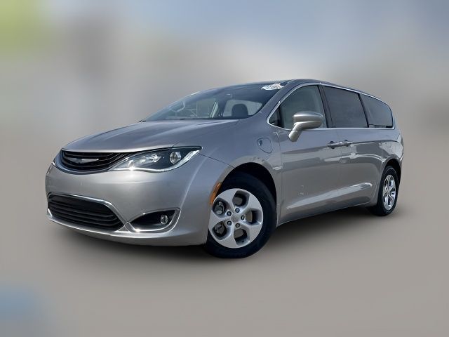 2018 Chrysler Pacifica Hybrid Touring L Plus