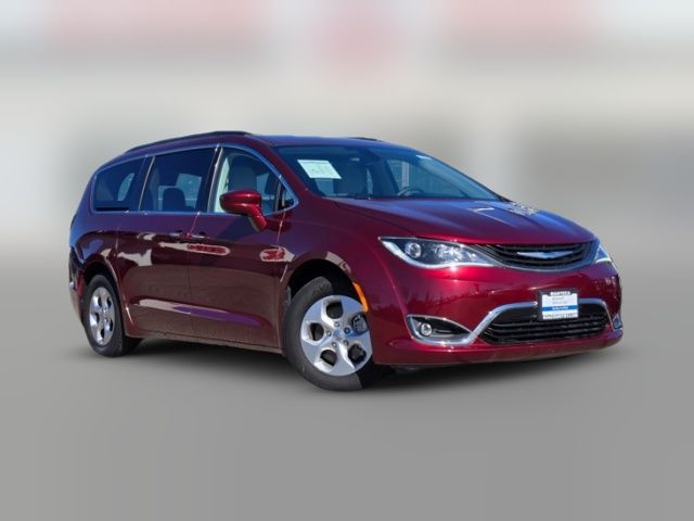 2018 Chrysler Pacifica Hybrid Touring L Plus