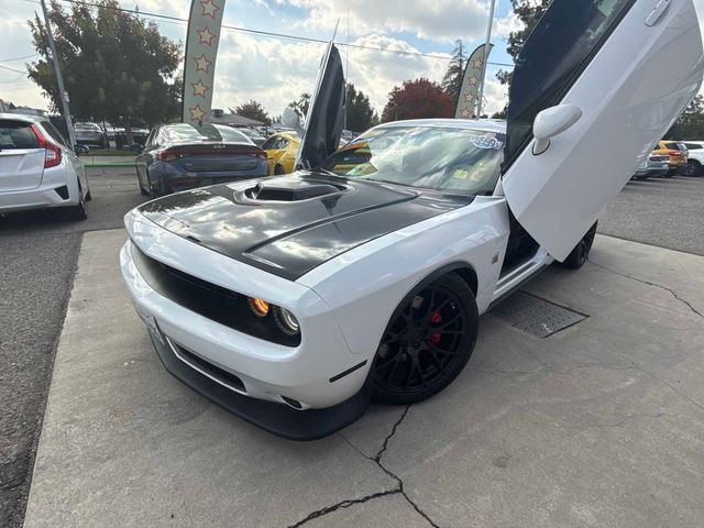 2018 Dodge Challenger 392 Hemi Scat Pack Shaker