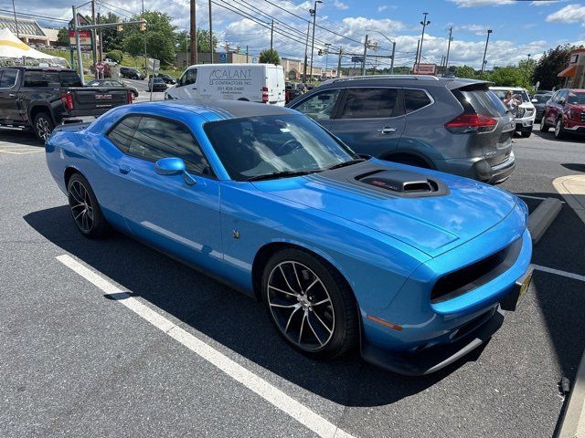 2018 Dodge Challenger 392 Hemi Scat Pack Shaker