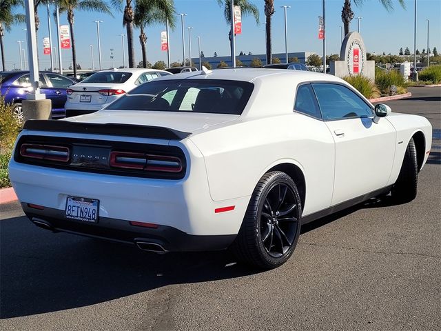 2018 Dodge Challenger SXT Plus