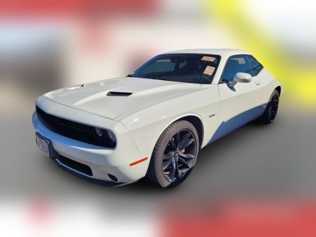 2018 Dodge Challenger SXT Plus