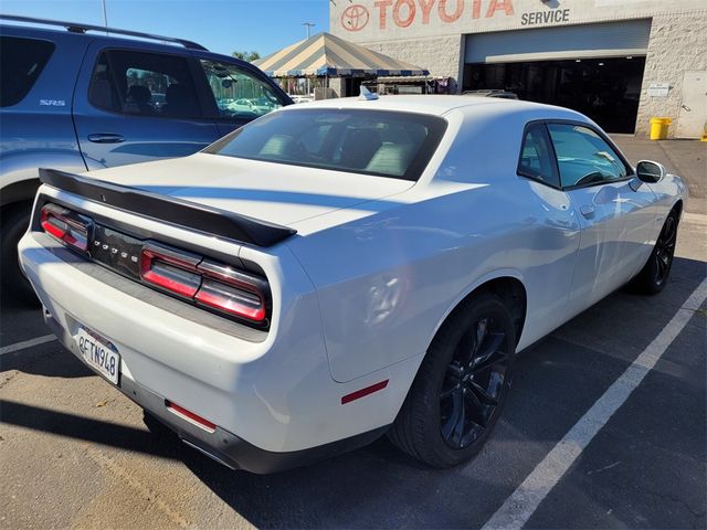 2018 Dodge Challenger SXT Plus