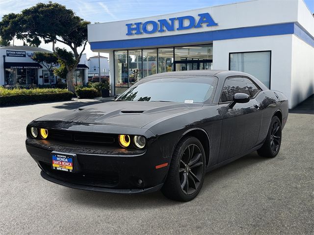 2018 Dodge Challenger SXT Plus