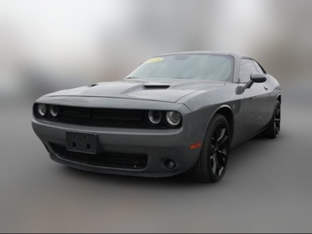 2018 Dodge Challenger SXT Plus