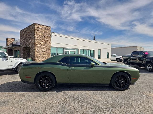 2018 Dodge Challenger SXT Plus