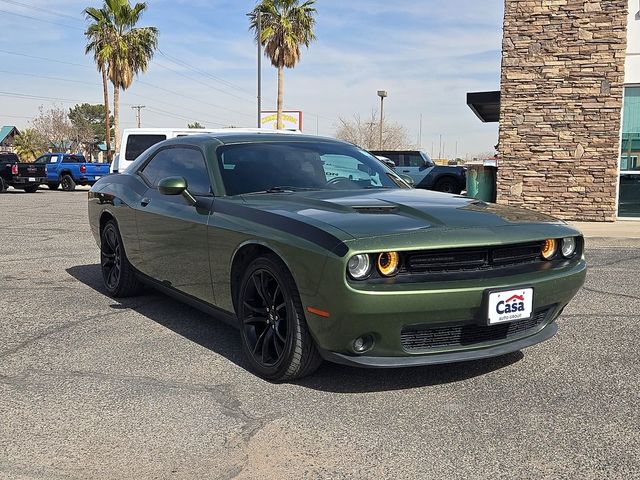 2018 Dodge Challenger SXT Plus