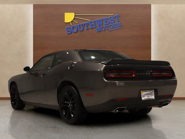 2018 Dodge Challenger SXT