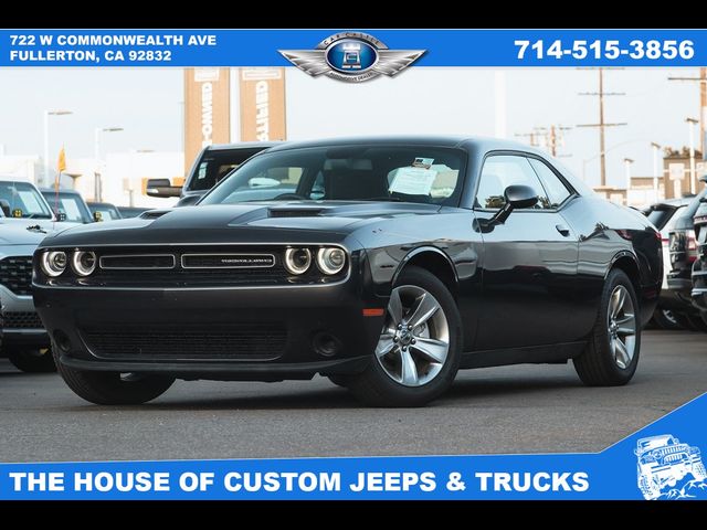 2018 Dodge Challenger SXT