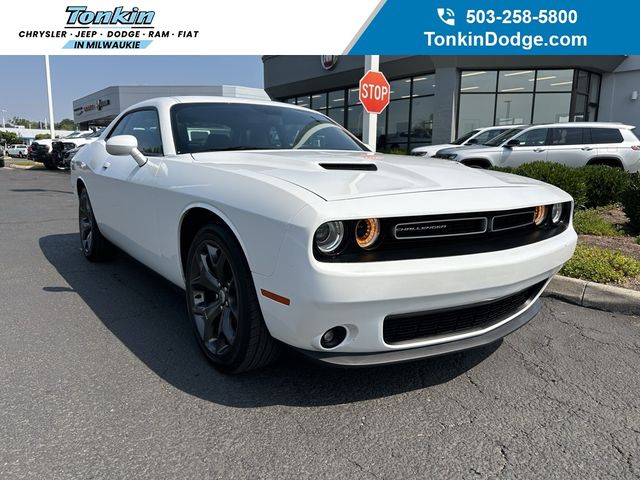 2018 Dodge Challenger SXT Plus