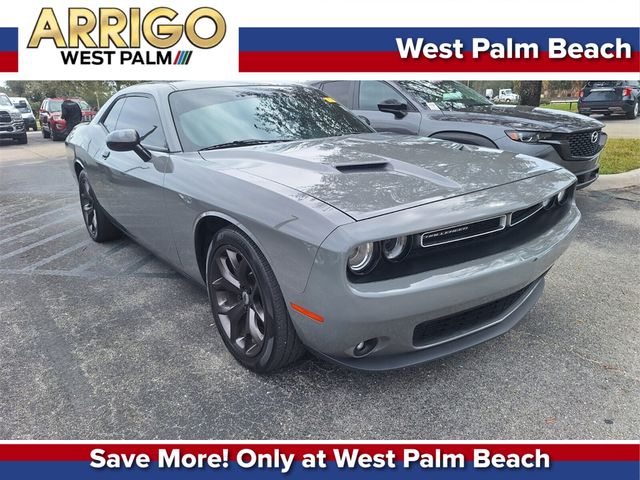 2018 Dodge Challenger SXT Plus