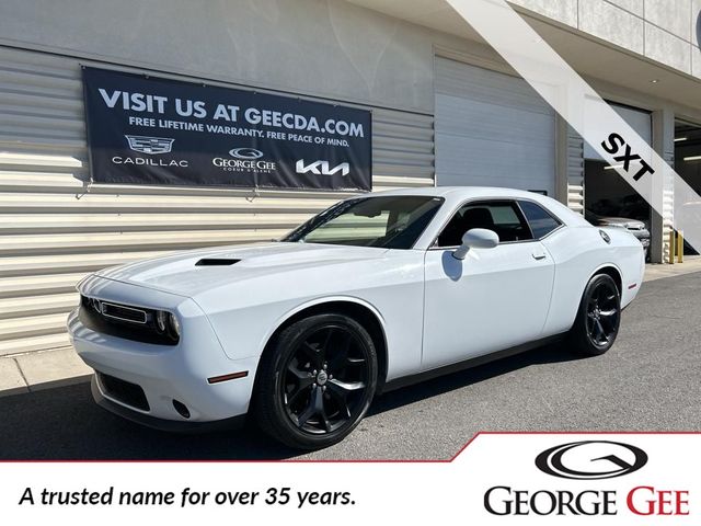 2018 Dodge Challenger SXT