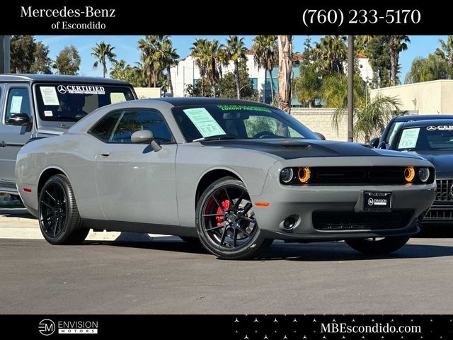 2018 Dodge Challenger SXT Plus