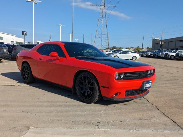 2018 Dodge Challenger SXT Plus