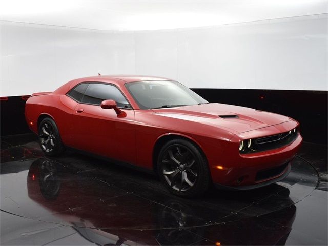 2018 Dodge Challenger SXT Plus