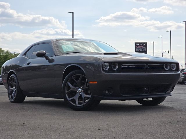 2018 Dodge Challenger SXT Plus