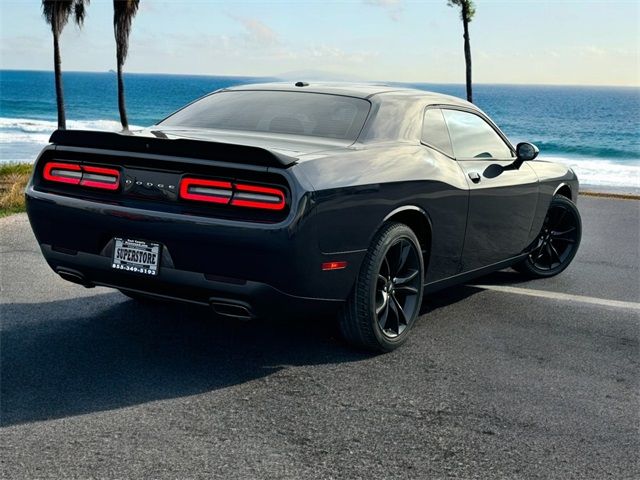 2018 Dodge Challenger SXT