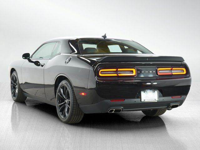 2018 Dodge Challenger SXT Plus