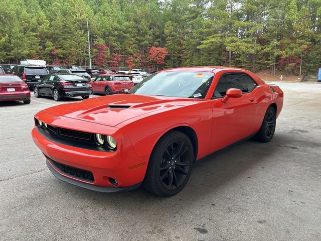 2018 Dodge Challenger SXT Plus