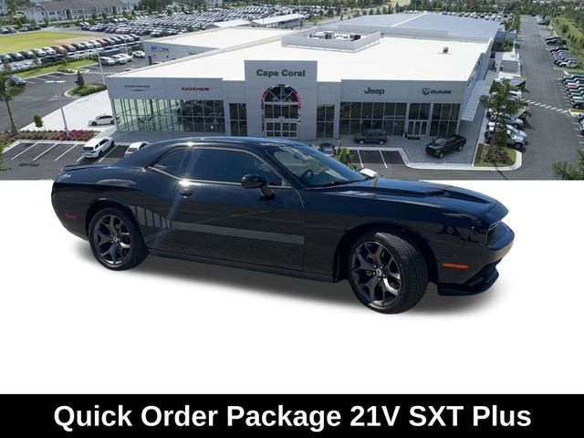 2018 Dodge Challenger SXT Plus
