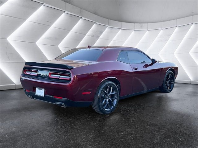 2018 Dodge Challenger SXT Plus