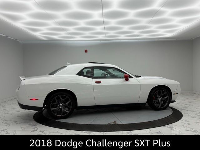 2018 Dodge Challenger SXT Plus