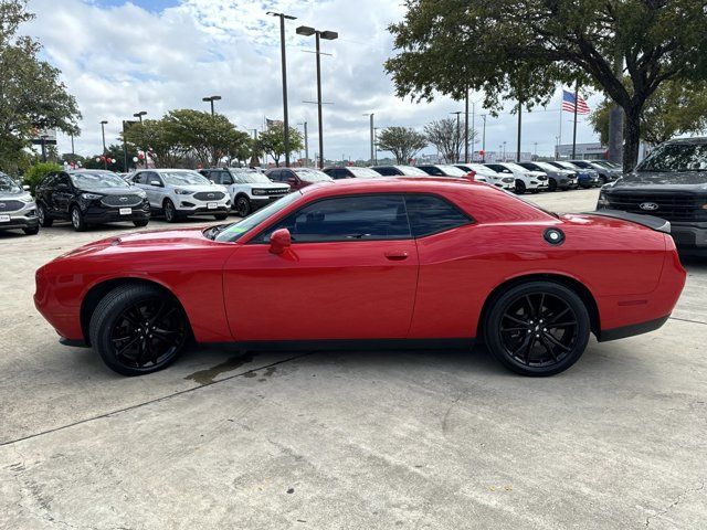 2018 Dodge Challenger SXT Plus