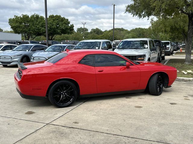 2018 Dodge Challenger SXT Plus