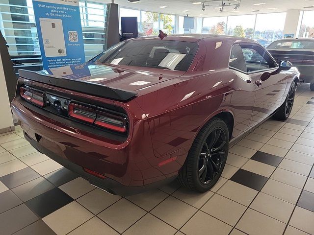 2018 Dodge Challenger SXT Plus