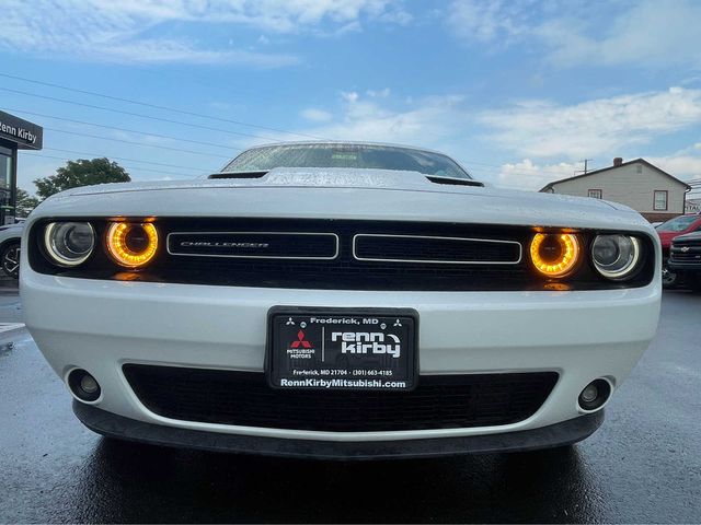 2018 Dodge Challenger SXT Plus