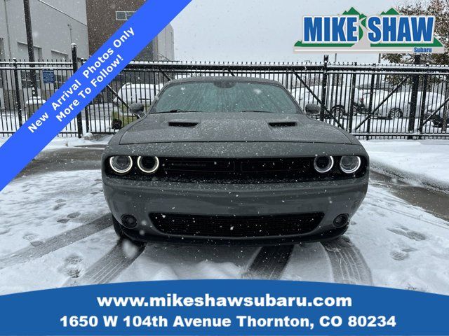 2018 Dodge Challenger SXT Plus