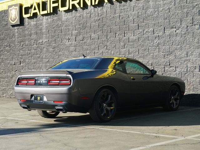 2018 Dodge Challenger SXT Plus