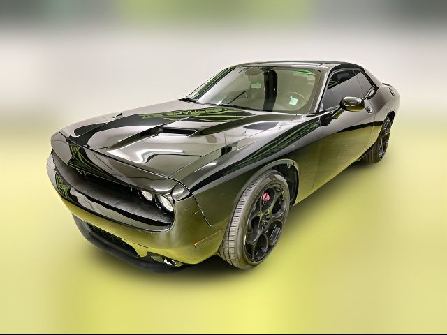 2018 Dodge Challenger SXT Plus