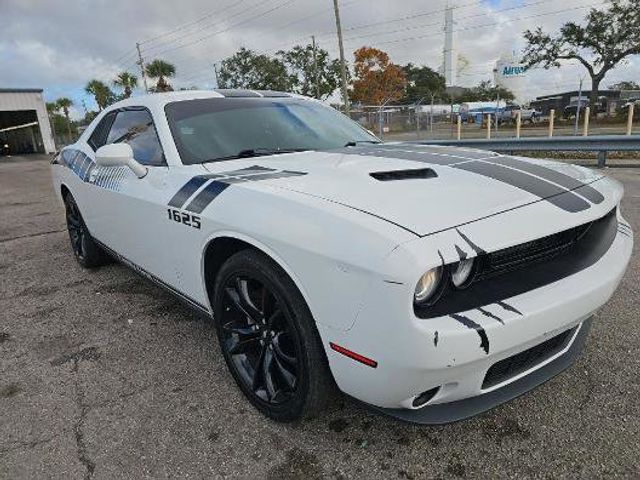 2018 Dodge Challenger SXT Plus