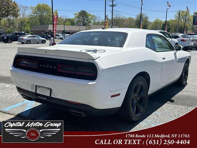 2018 Dodge Challenger SXT