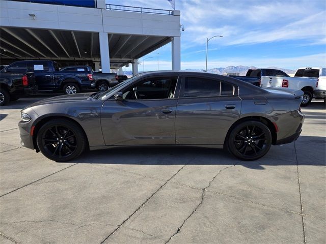 2018 Dodge Charger SXT