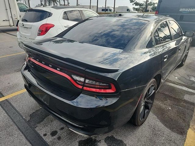 2018 Dodge Charger SXT