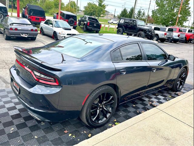 2018 Dodge Charger SXT