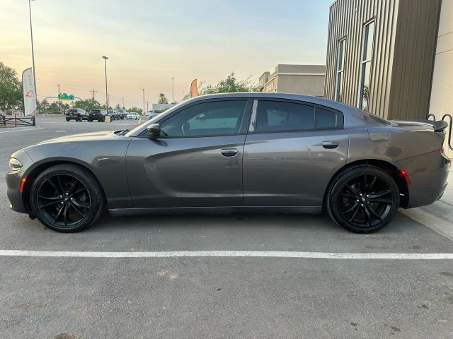 2018 Dodge Charger SXT