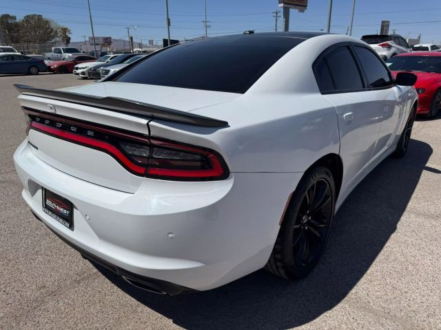 2018 Dodge Charger SXT
