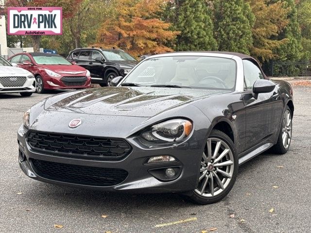 2018 FIAT 124 Spider Lusso Red Top Edition