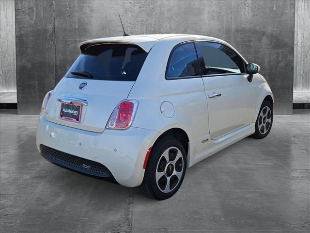 2018 FIAT 500e Base