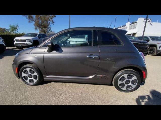 2018 FIAT 500e Base