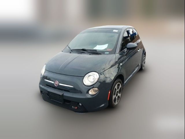 2018 FIAT 500e Base