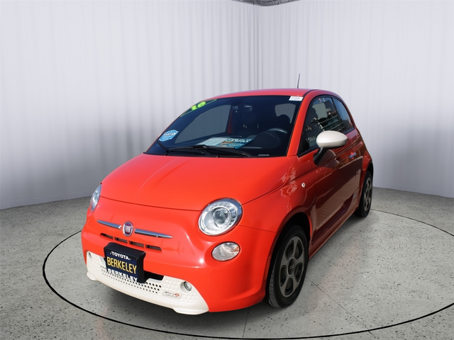 2018 FIAT 500e Base